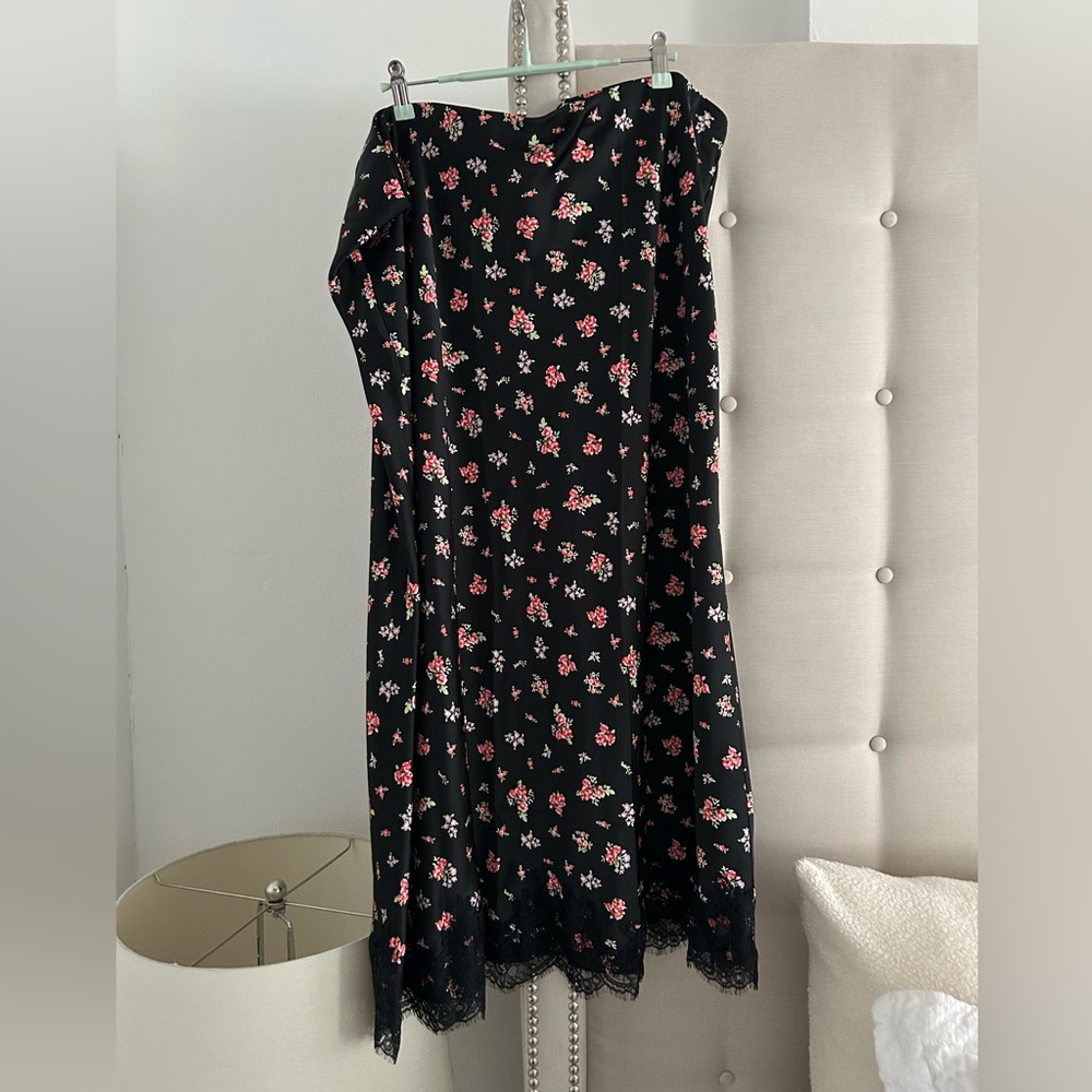 NWOT Old Navy x Ana Sui floral lace midi skirt